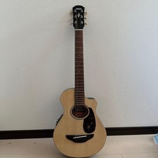 Yamaha APXT2 NT Acoustic-Electric Travel Guitar Compact Body Natural