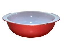 Vintage Pyrex Casserole Dish