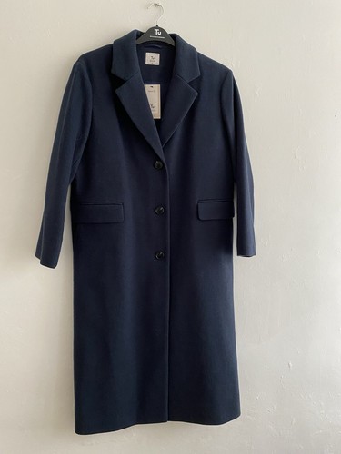New ladies coat size - new, tu