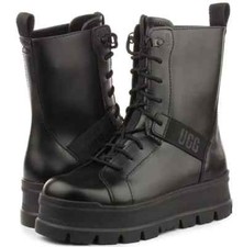 UGG® AUSTRALIA SHEENA BLACK