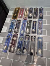 Bundle Of Vintage Collectible