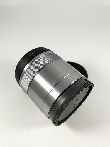 Sony sel 30mm - sony, f/3.5