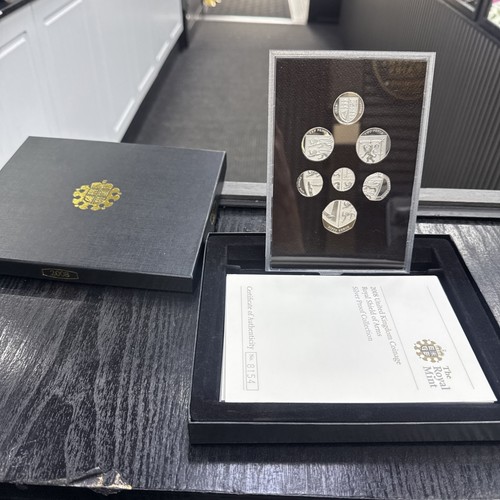 2008 royal mint shield - 2008,