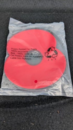 Plastic car poppy with cable - with,