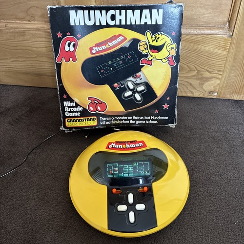Munchman grandstand - by,