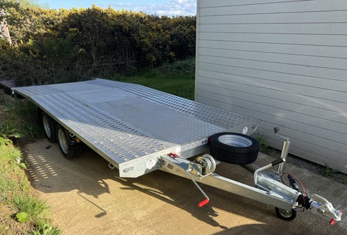 Car transporter trailer - car, hire