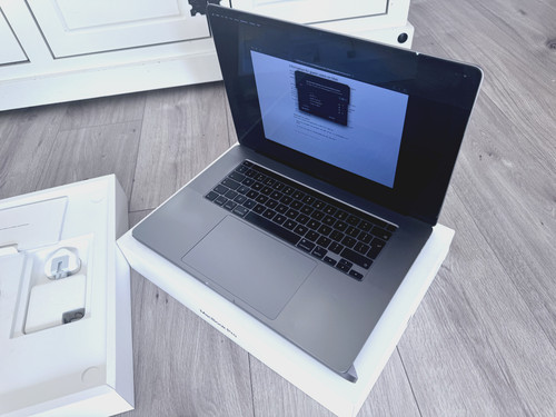 Macbook pro inch touch bar - macbook,