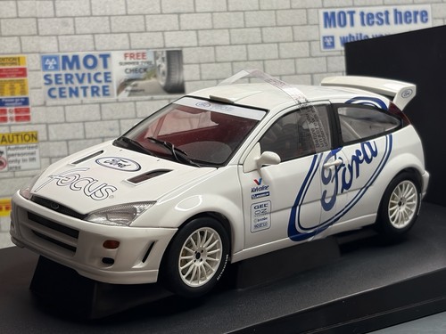 Boxed autoart 1999 - *boxed*, ford
