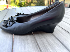 Gabor Ladies Black Leather Flower Accent 2 Inch Wedge Court Shoes UK Size 6.5