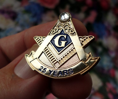 Pre owned freemason lapel - pre-owned,