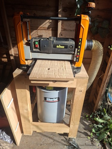 Triton tpt125 thicknesser - thicknesser,