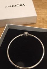 Pandora Silver Bow Clasped Bangle 16 Cm.
