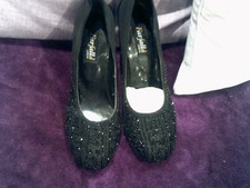 black sparkly heeled shoes 5