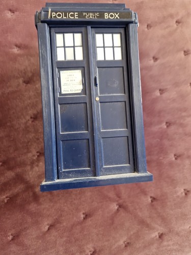Doctor who tardis money box - who,