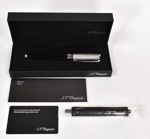 Dupont line d - s.t.,