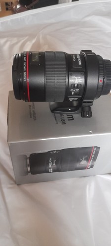 Canon 100mm 8l macro is - f/2.8l,
