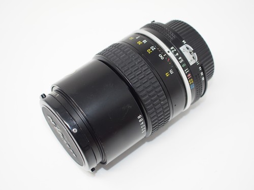 Nikon nikkor 135mm ai - f2.8,