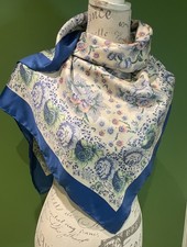 LIBERTY LONDON. LARGE VINTAGE SILK SCARF -COUNTRY COTTAGE LIBERTY FLORAL PRINT