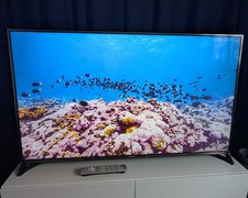 Panasonic TX-50CX802B 50-inch