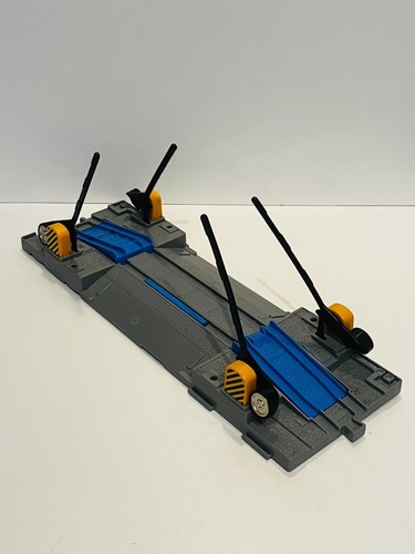 Tomica train level - tomica, crossing