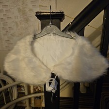 White faux fur stole with