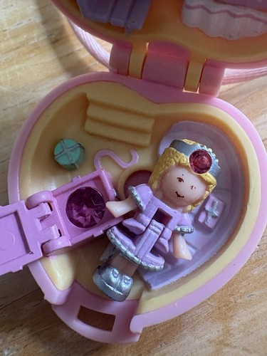 Vintage polly pocket pretty - polly,