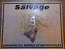 SUZUKI GSXR 1100 L 1989 1990 K:FOOTREST HANGER - FRONT LEFT:USED MOTORCYCLE
