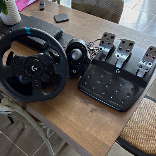Logitech g923 racing - logitech,