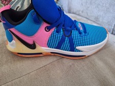 Nike LeBron Men's Basketball Sneakers