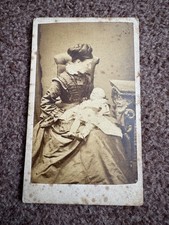 Carte de Visite / CDV Mother with Dead Baby - Post Mortem - Shoreditch London