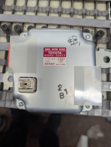 Toyota yaris hybrid battery - yaris,