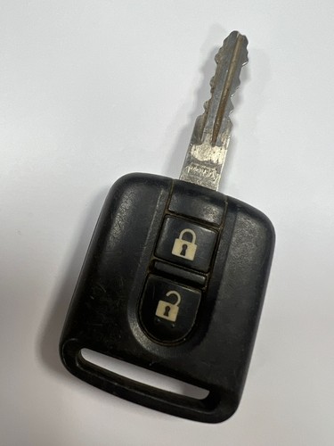 Genuine nissan button remote - 2,