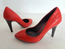 BOTTEGA VENETA RED COURT SHOES SIZE UK 3.5 UNWORN IN GREAT CONDITION 3.5" HEEL.