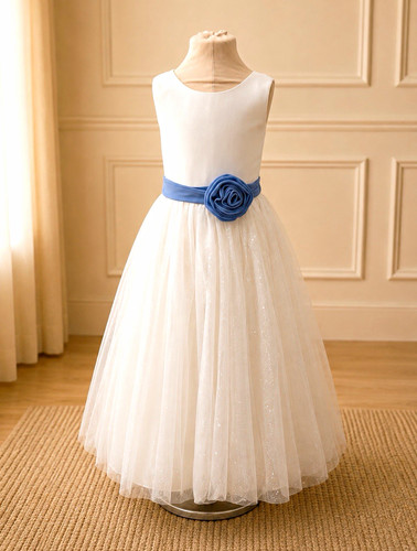 Tiffanys bridesmaid - tiffanys,