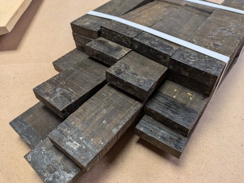 African ebony acoustic bridge - ebony,