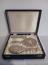 HALLMARKED SILVER ART NOUVEAU STYLE GROOMING SET