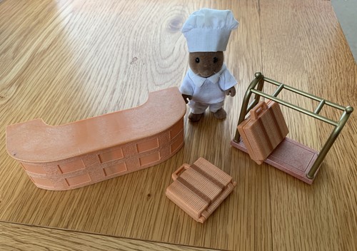 Sylvanian families hotel - families,