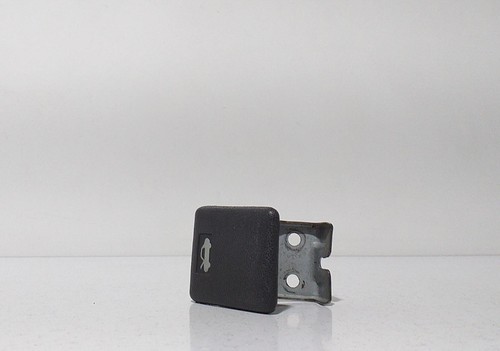 Bonnet lock 64847 - bonnet, /