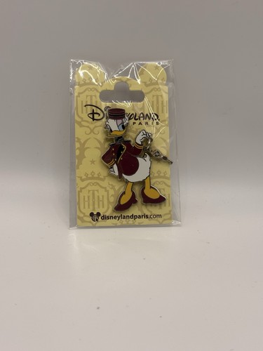 Disneyland paris bellhop daisy - bellhop,