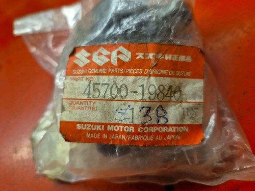 Suzuki gsx seat lock set - gsx,
