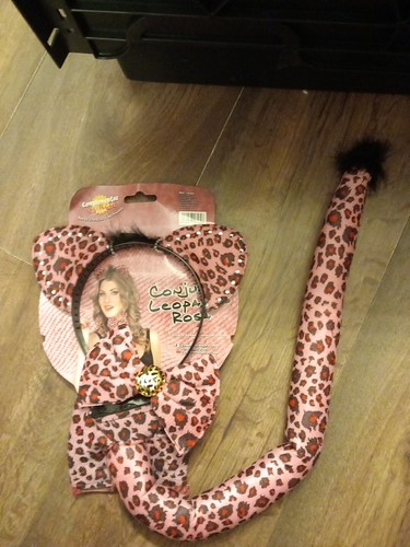 Pink leopard animal tail - pink,