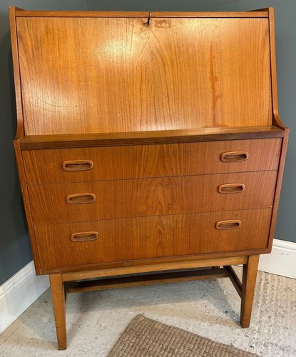 Retro mid century - century, bureau