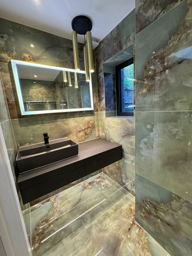 Green onyx porcelain tiles - onyx,