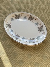 Vintage Staffordshire Ridgway White Mist  - Vinewood Oval plate 8.5" x 6"