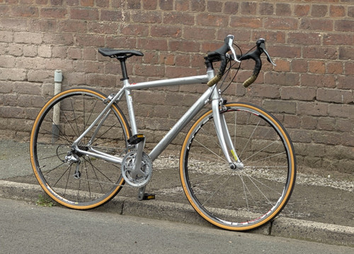 Specialized allez road bike - specialized,