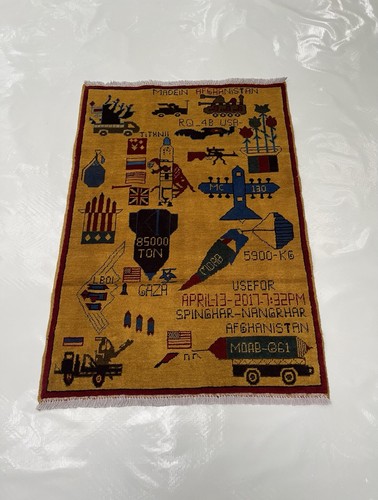 824 war rug afghan - war,
