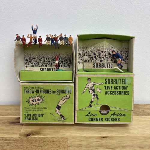 Subbuteo corner kicker and - corner,