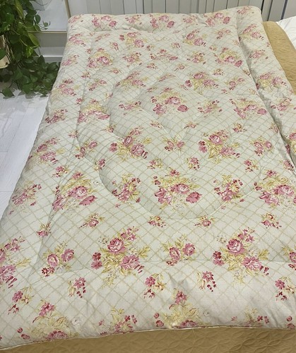 Vintage silk feather quilted - silk,