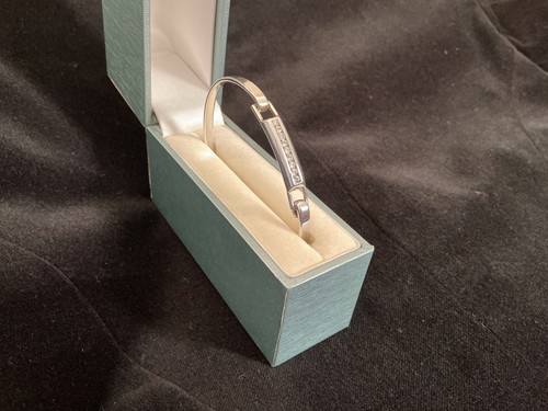 Silver hallmarked 925 front - hallmarked,