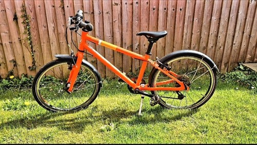 Beinn large orange - (2023),